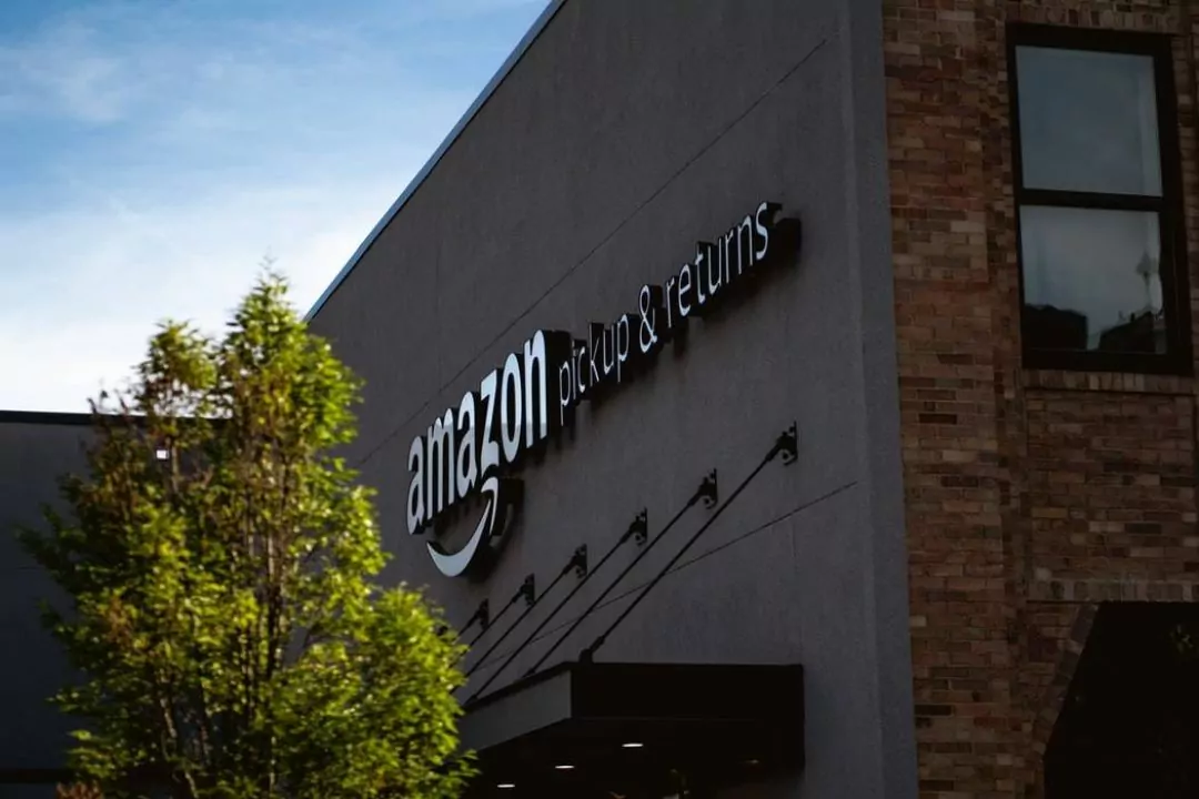 Мининфраструктуры планирует открыть Amazon в Украине