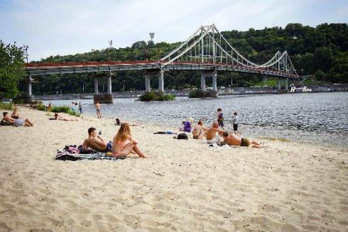 Можно без маски, но с дистанцией: правила посещения пляжей