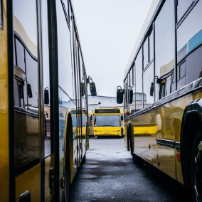 З Теремків до Васильківської запустять новий тимчасовий автобус: активісти розповіли, що з ним не так