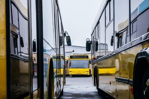 З Теремків до Васильківської запустять новий тимчасовий автобус: активісти розповіли, що з ним не так