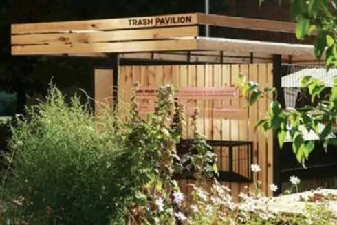 Київські дизайнери створили на Чоколівці станцію сортування відходів з компостером