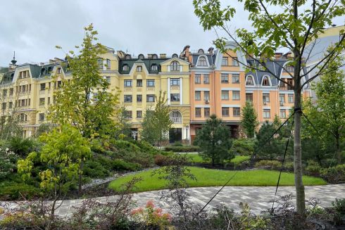 Як зараз виглядає сквер на Воздвиженці, який власним коштом облаштовують мешканці