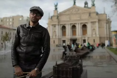 Повітряна тривога, звуки ліри та трамваїв: послухайте, як звучить Львів