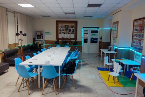 «Солом’янські котики» відкрили ще дві «Теплиці» у Києві на випадок нових атак