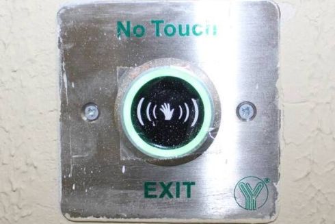 У Києві почали облаштовувати перше укриття з автоматизованою системою відкриття