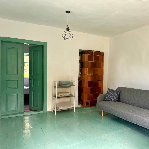 "Спадщина.UA" відкрила першу садибу для відпочинку у відреставрований хаті на Львівщині