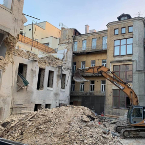 Активисты начали круглосуточно охранять 200-летний дом на Подоле и памятник архитектуры на Рейтарской
