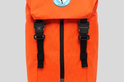 Бренд Huru розробив нову модель рюкзака у колаборації зі Славою Балбеком, присвячену антарктичному центру