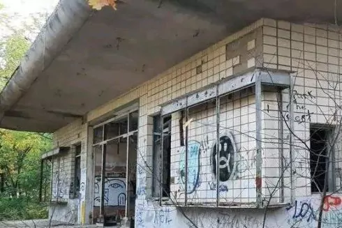 Кинотеатр в Пуще-Водице хотят снести под строительство