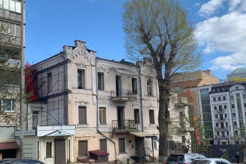 Активісти зупинили будівельні роботи біля "Будинку з комахами"