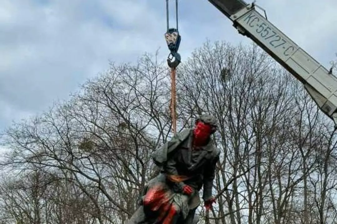 У Києві демонтували пам&rsquo;ятник Пушкіну