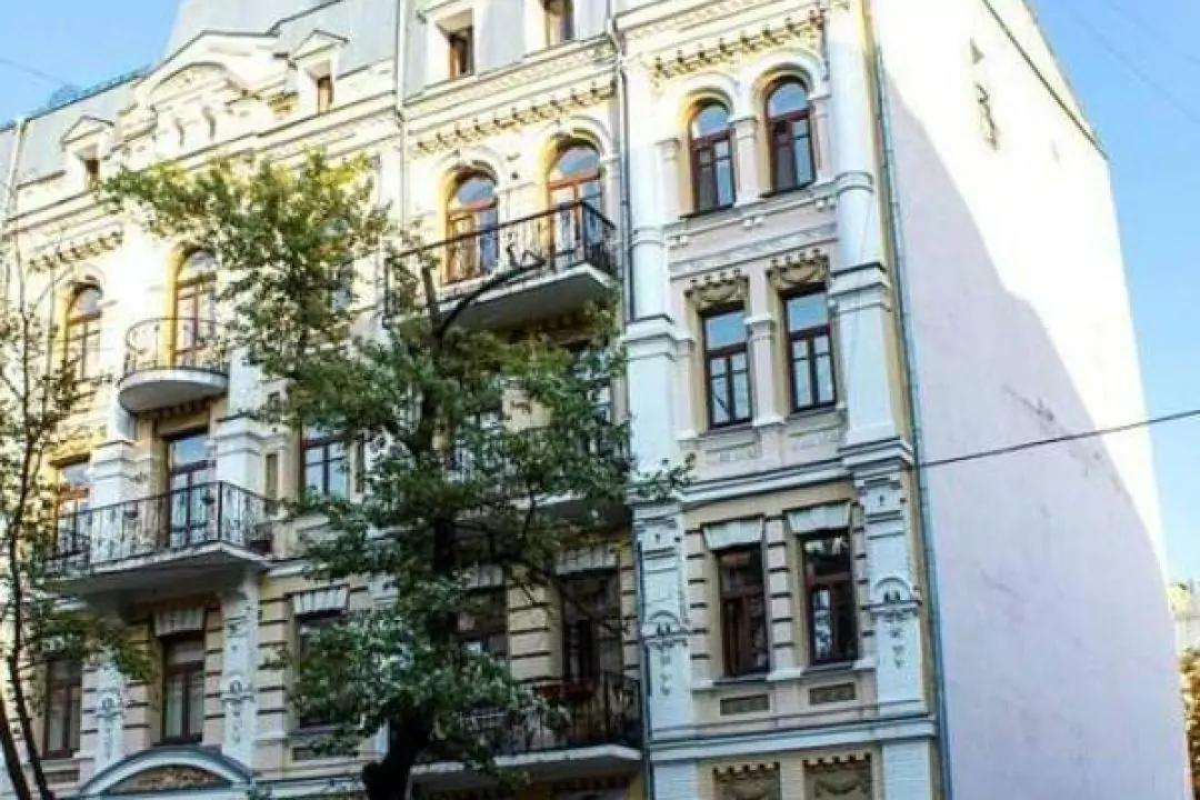 На пам'ятці архітектури на Подолі з'явилася надбудова: відкрито провадження