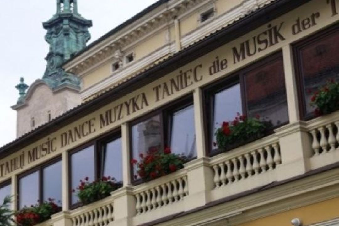 «Віденську кав'ярню» у Львові оштрафували за незаконну прибудову до пам’ятки архітектури