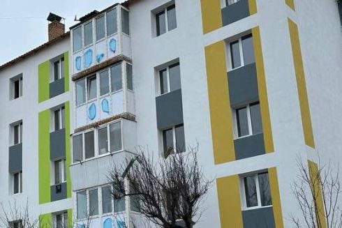 У Київській області відновлюють пошкоджені через війну будинки: фото