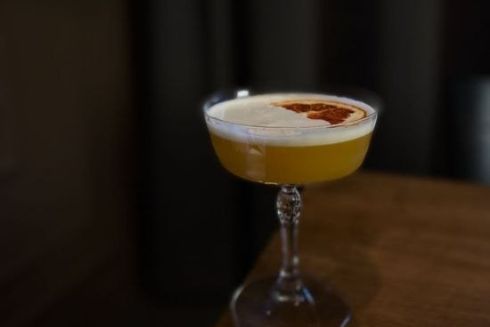 На Солом’янці відкрили Pausa Cafe & Prosecco bar зі сніданками протягом дня і авторськими коктейлями