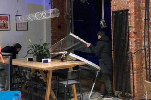 Харківська кав’ярня Makers збирає кошти на відновлення після російського обстрілу