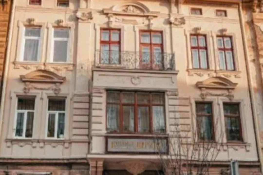 У Львові відреставрували фасад кам&rsquo;яниці XIX століття: фото