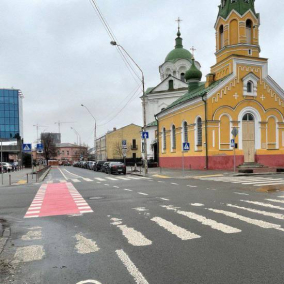 Активісти вказують на проблеми свіжого ремонту на Подолі, який коштував киянам майже 15 млн грн