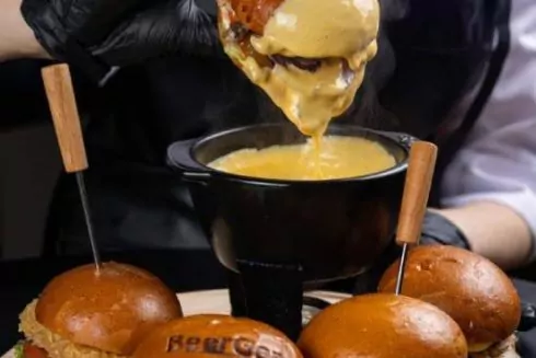 Біля НСК &laquo;Олімпійський&raquo; запрацював паб BeerGen