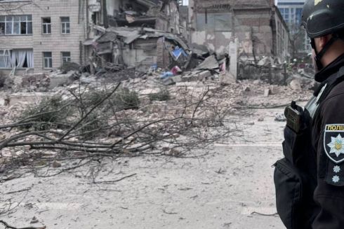 росія зранку атакувала Київ балістикою: пошкоджені будинки у різних районах, є потерпілі