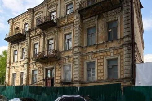 У садибі Горбунової відновили будівельні роботи попри відсутність дозволів