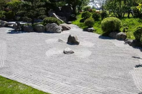 У парку "Кіото" відкрили оновлений сад каменів