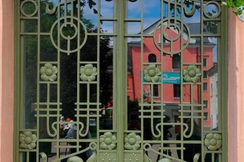 У Тернополі відреставрували історичну браму на вулиці Сагайдачного: фото