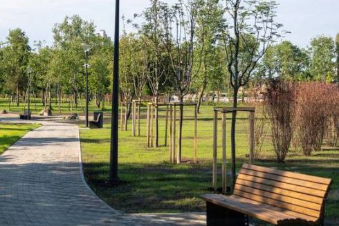 На Оболонському острові облаштували нову рекреаційну зону: фото