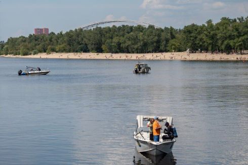 Біля Пішохідного мосту обірвалася канатна дорога через Дніпро &ndash; що кажуть у КМДА, прокуратурі та власники атракціону