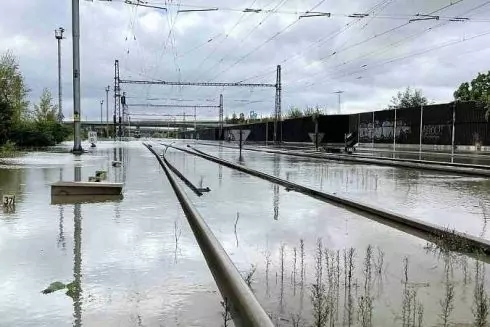 Через повені в Європі "Укрзалізниця" скасовує частину рейсів: новий графік