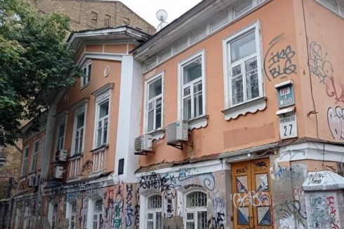 На Ярославовому Яру будівельники знову почали розбирати "Будинок з хлібною лавкою"