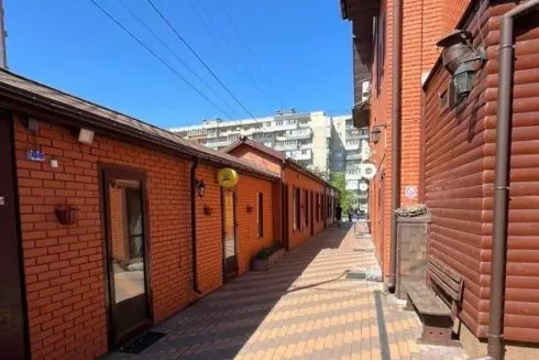 Біля озера "Тельбін" на Березняках незаконно побудували ресторан: подробиці