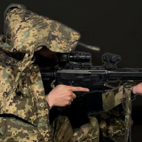Українці створили плащ-невидимку для воїнів ЗСУ: що відомо