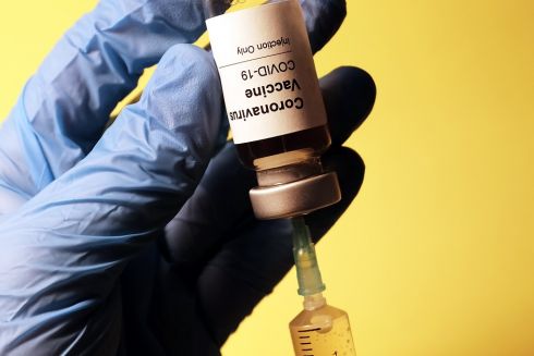 Больше половины украинцев не готовы вакцинироваться от коронавируса даже бесплатно – опрос