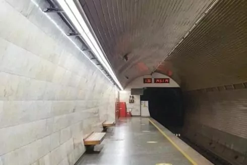 На станции метро &laquo;Печерская&raquo; вместо оригинального освещения установят LED-светильники