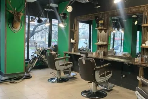 Frisor відкриває третій барбершоп на лівому березі