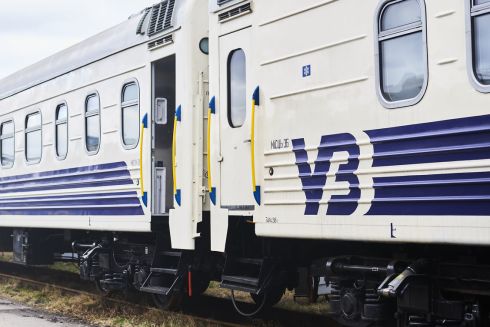 «Укрзалізниця» собирает пожелания от пассажиров для составления летнего графика поездов