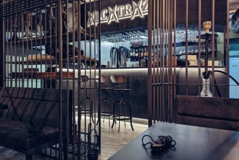 У Майдана Незалежности открыли тематическое заведение в стиле тюрьмы Alcatraz