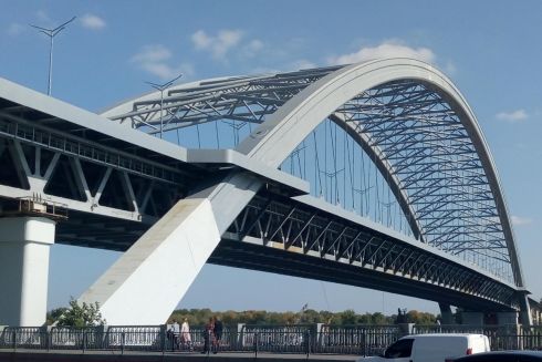 Прокуратура вимагає розірвати договір на будівництво Подільського мосту