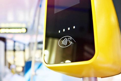 В Киеве начали тестировать бесконтактную оплату проезда в маршрутках