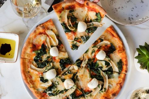 Как правильно есть пиццу - советы от Марко Черветти