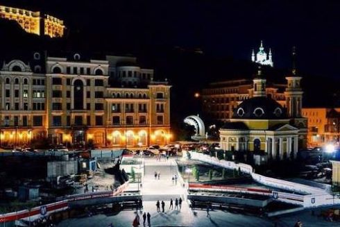 На Поштовій площі побудують музей і торговий центр