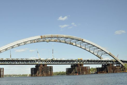 КГГА не хочет отдавать Подольско-Воскресенский мост &laquo;Укравтодору&raquo;. Что сейчас происходит