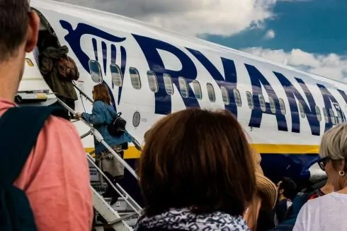 Ryanair відкриває 13 нових напрямків з України до Європи на літній період
