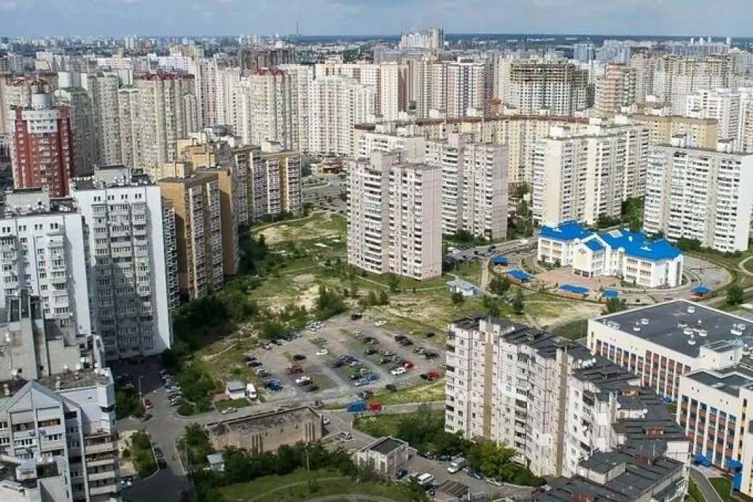 На Позняках снесут рынок ради строительства ЖК