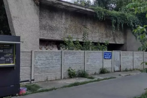 На Святошине горел кинотеатр "Кристалл". Раньше его хотели отдать под застройку