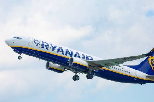 Ryanair распродает билеты в открытые для Украины страны. Цены от €8