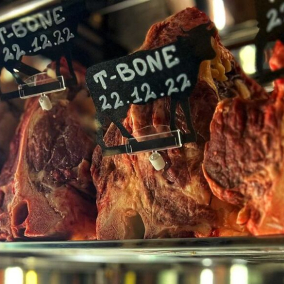 На Бессарабке открылся новый ресторан «Жар и мясо»