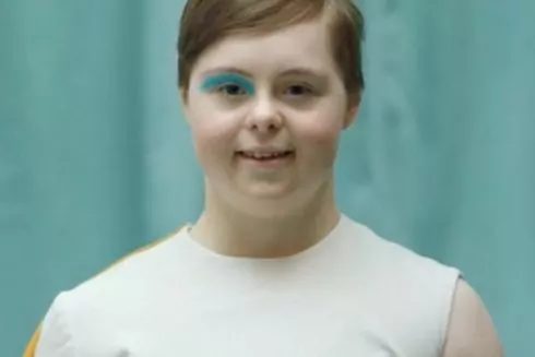 Королевский театр Лондона поставил спектакль с костюмами Маши Ревы