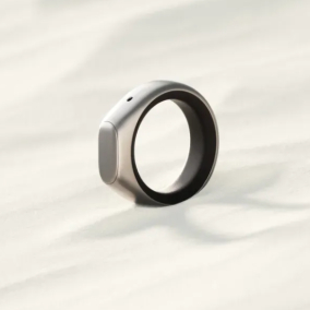 Американський стартап створив смарткільце, що дає змогу «спілкуватися зі своїми думками»